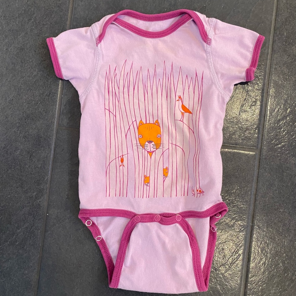 6 months Pink Patagonia Baby Onesie with Cat Design